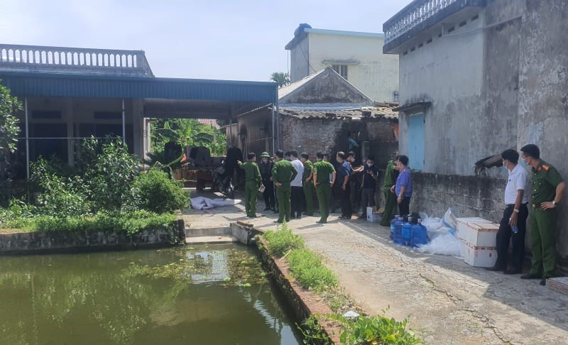 Chồng cầm dao truy s&aacute;t d&atilde; man, vợ c&ugrave;ng bố mẹ vợ tử vong - Ảnh 4.