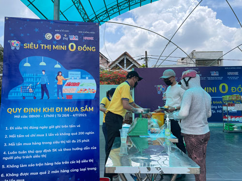 Công nhân xoay xở vượt khó