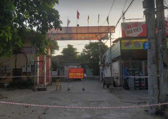 Phát hiện thêm 5 trường hợp dương tính với SARS-CoV-2 - Ảnh 1.