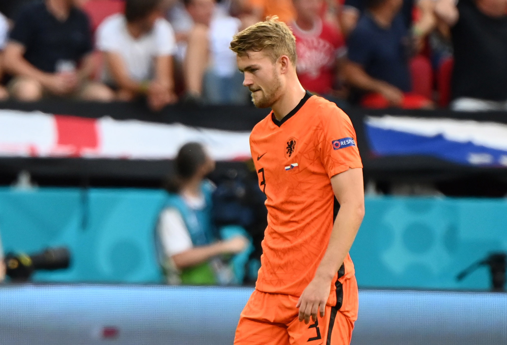 De Ligt nói về thẻ đỏ, Frank de Boer từ chối nhắc đến ghế HLV Hà Lan - Ảnh 3.