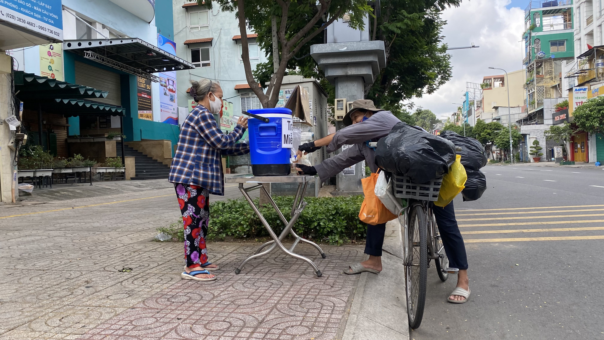 Lòng tốt đâu để khoe khoang!