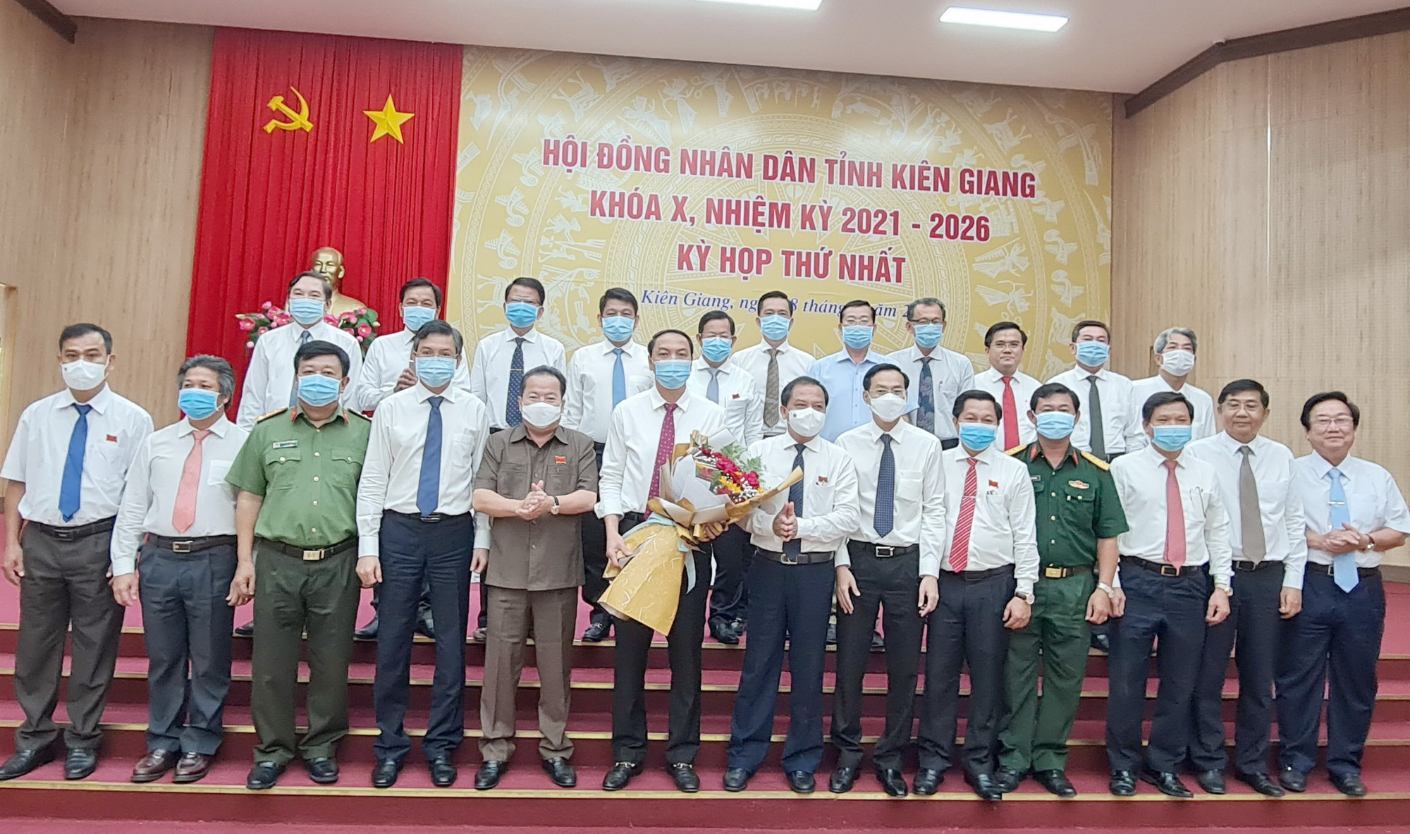 Chủ tịch HĐND và Chủ tịch UBND tỉnh Kiên Giang tái đắc cử