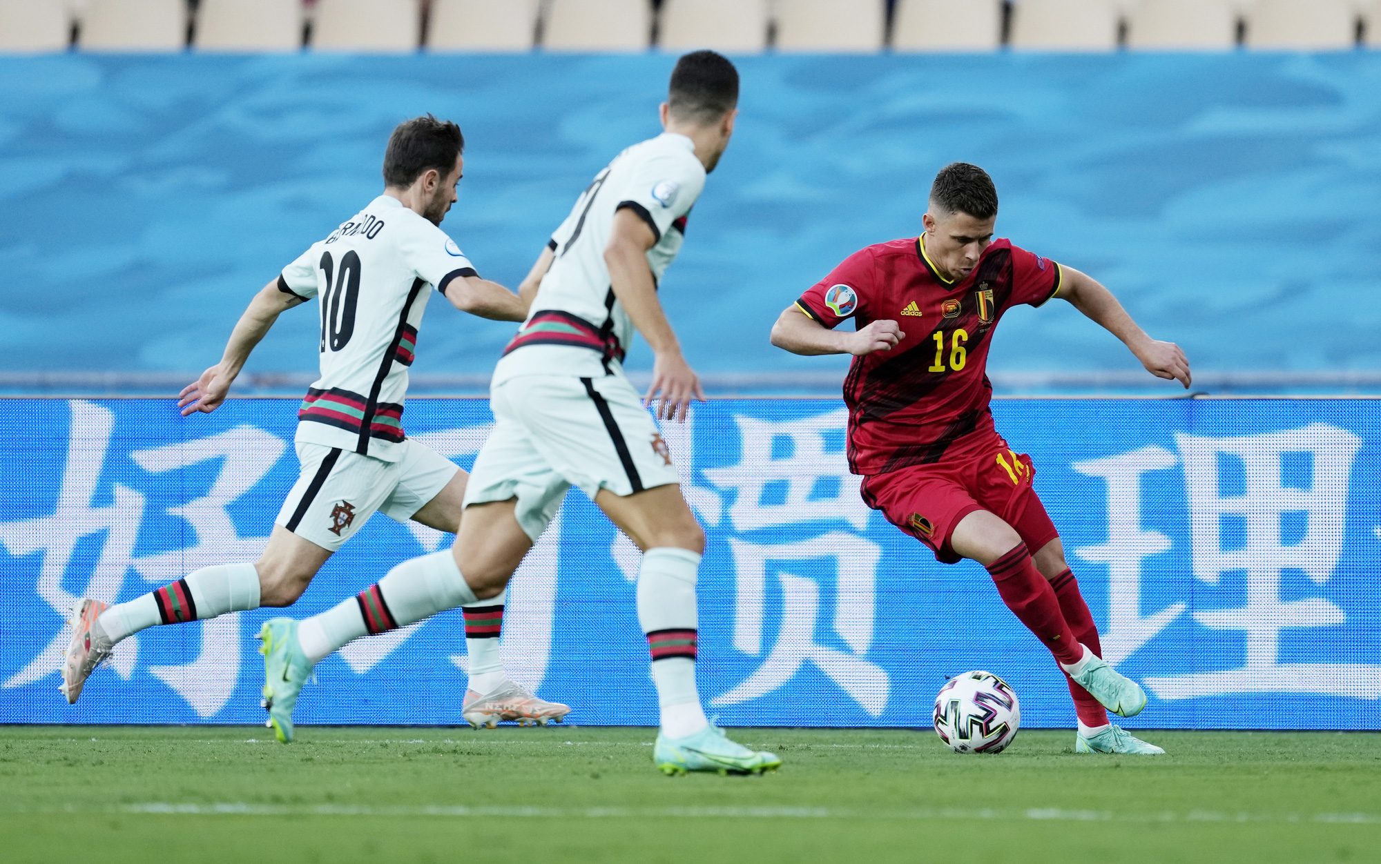 Dự đo&aacute;n kết quả Euro ng&agrave;y 27-6: Tiễn ch&acirc;n H&agrave; Lan v&agrave; Bồ Đ&agrave;o Nha - Ảnh 3.