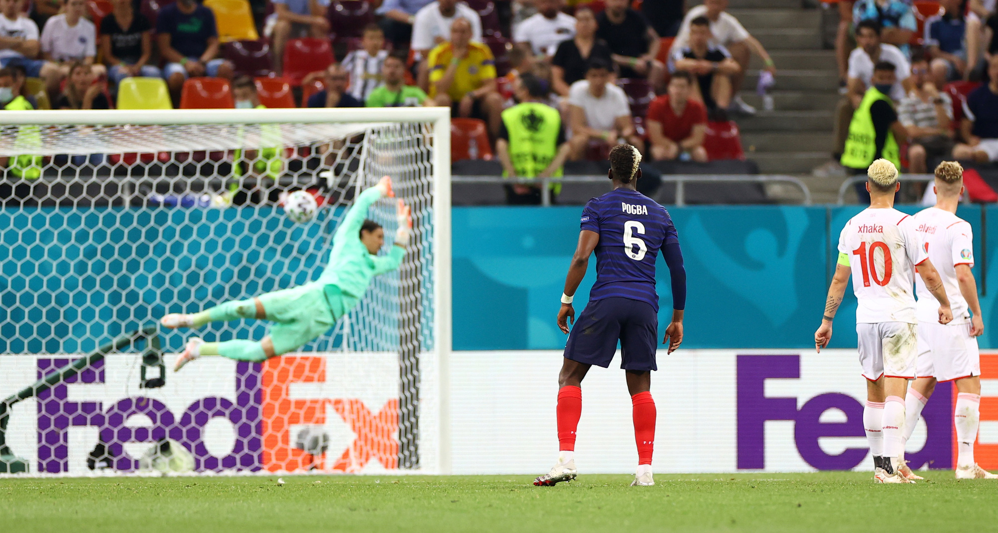 Mbappe s&uacute;t hỏng lu&acirc;n lưu, Ph&aacute;p ngậm ng&ugrave;i chia tay Euro - Ảnh 4.
