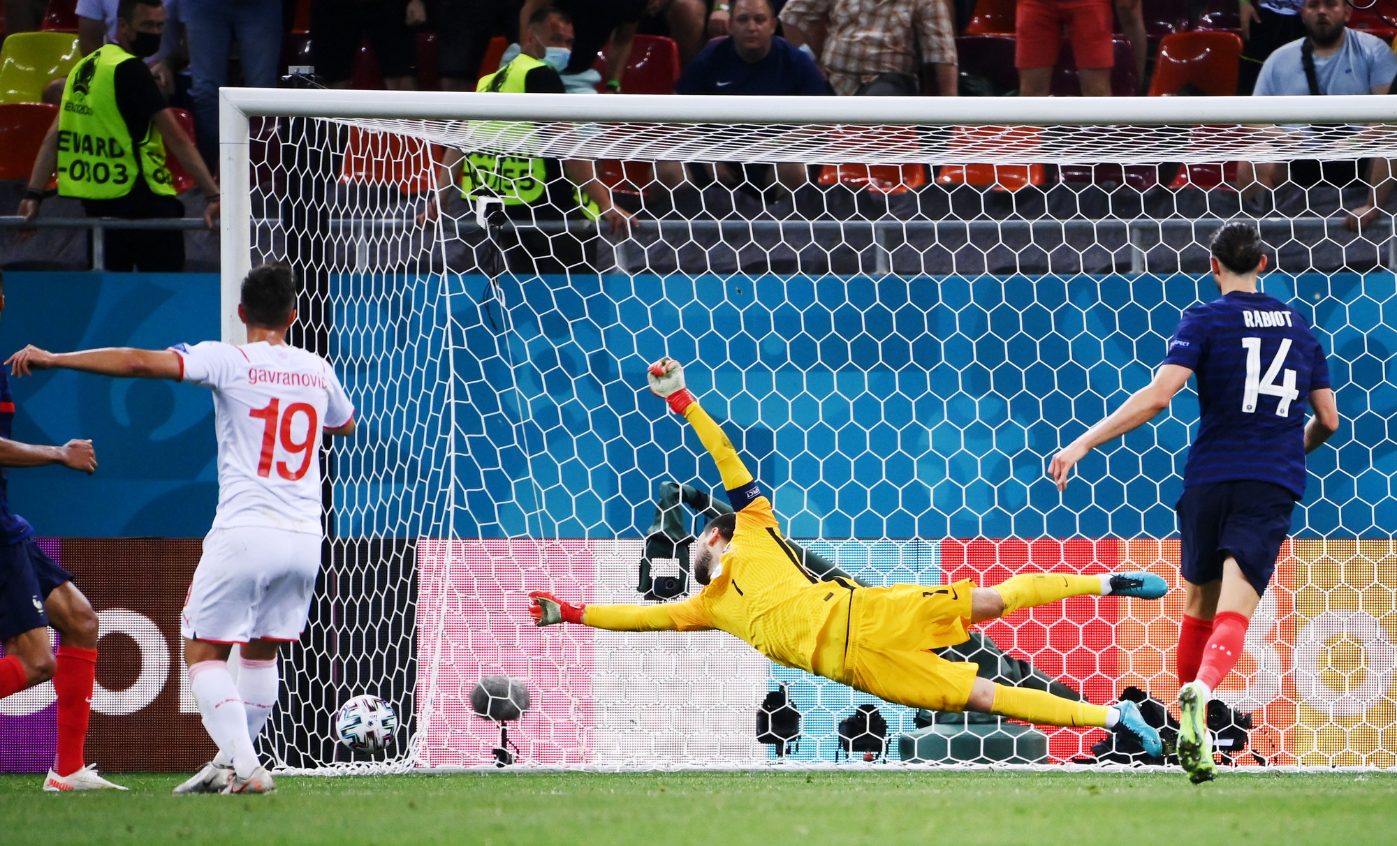 Mbappe s&uacute;t hỏng lu&acirc;n lưu, Ph&aacute;p ngậm ng&ugrave;i chia tay Euro - Ảnh 5.