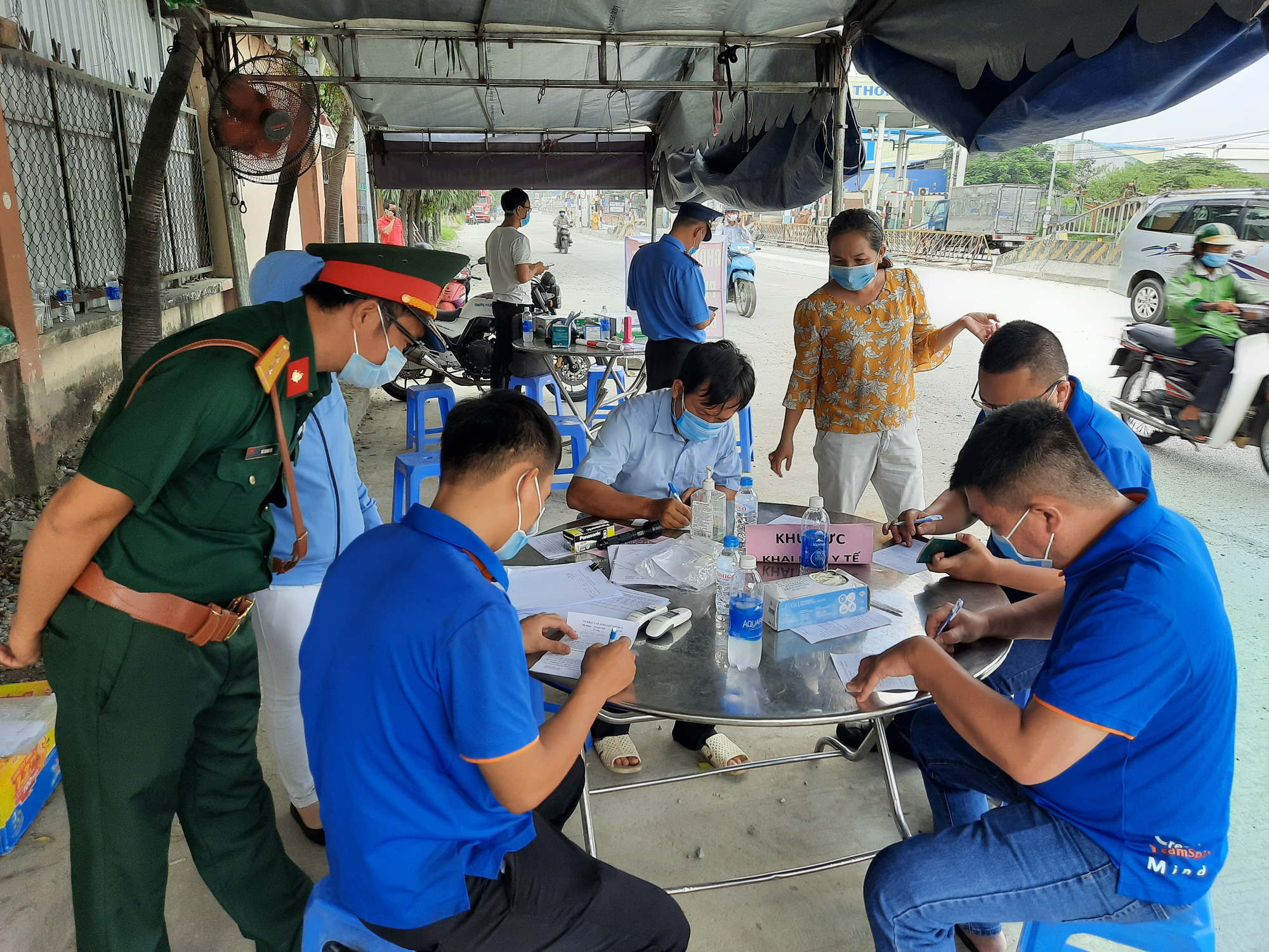 Từ ngày 5-7, người từ TP HCM, Bình Dương đến/về Đồng Nai phải có giấy xét nghiệm âm tính với SARS-CoV-2