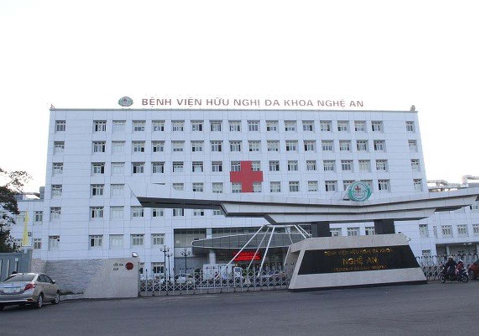 Đưa vợ đi sinh, kiểm tra nhanh phát hiện chồng dương tính SARS-CoV-2