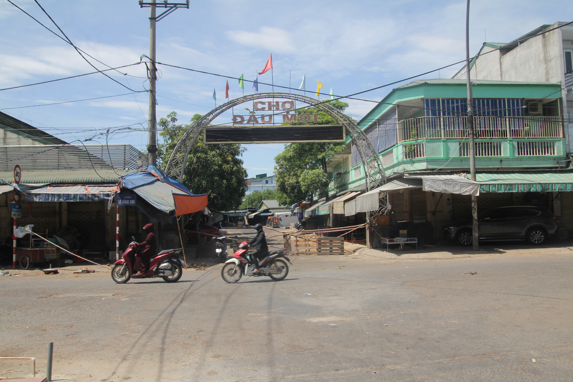 Chồng dương t&iacute;nh SARS-CoV-2 khi đưa vợ đi sinh: Phong tỏa khoa sản bệnh viện - Ảnh 1.