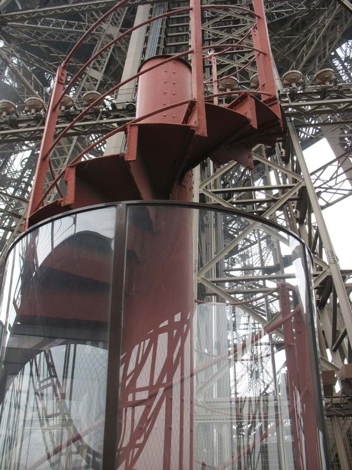 10 giai thoại &iacute;t người biết về th&aacute;p Eiffel - Ảnh 11.