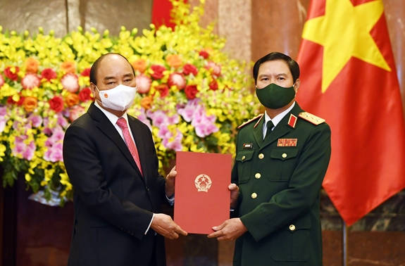 Chủ tịch nước trao quyết định bổ nhiệm tân Tổng Tham mưu trưởng