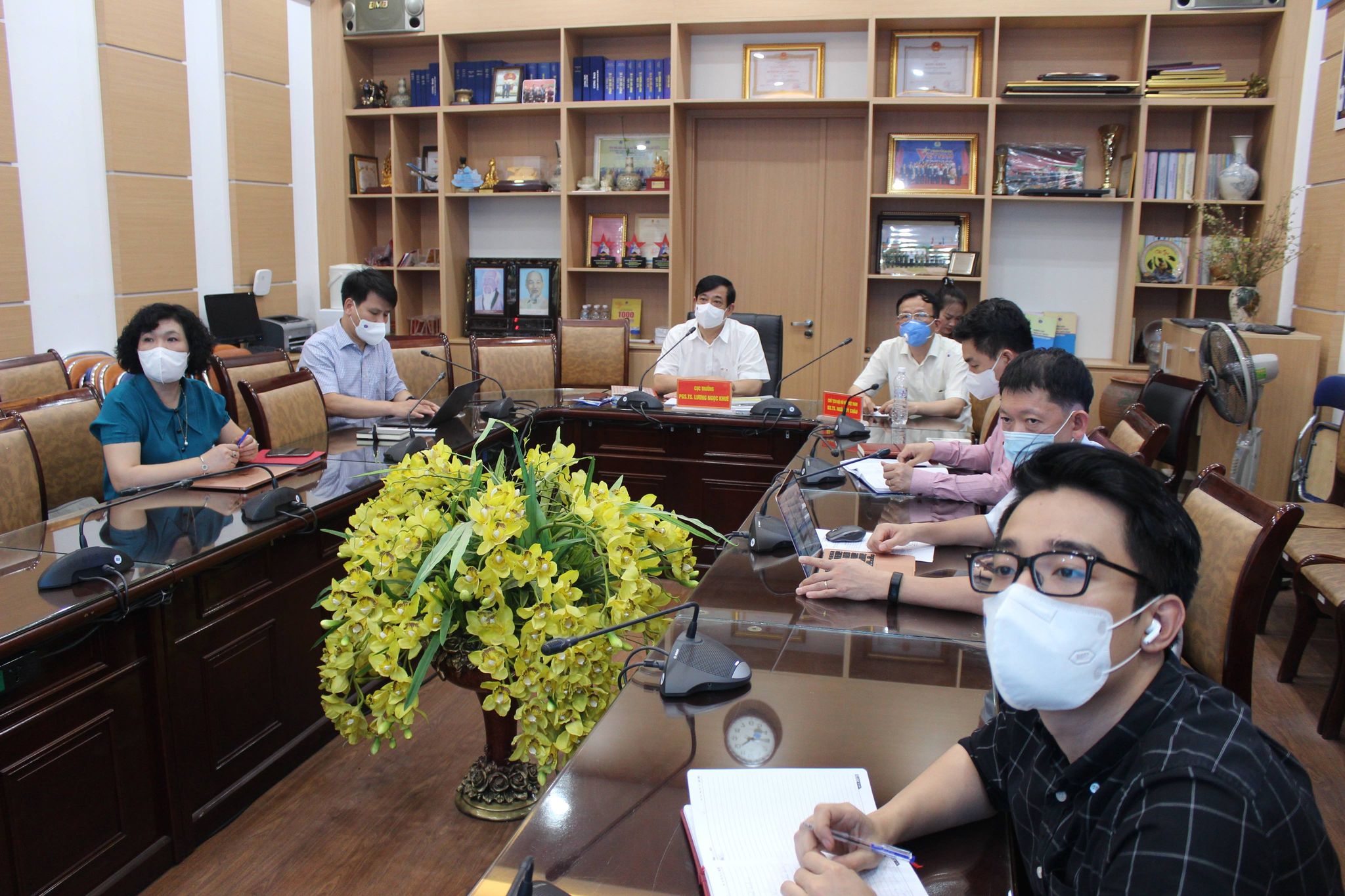 Nam sinh vi&ecirc;n qu&ecirc; Long An mắc Covid-19 c&oacute; phổi đ&ocirc;ng đặc giống phi c&ocirc;ng người Anh - Ảnh 3.