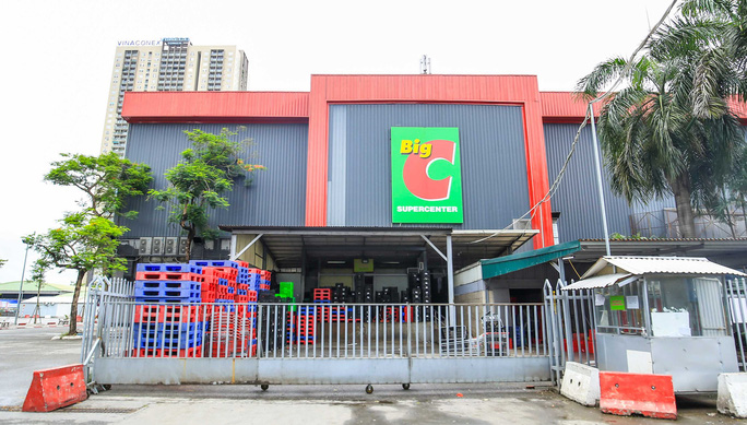 Bộ C&ocirc;ng Thương kiến nghị ưu ti&ecirc;n ti&ecirc;m vắc-xin ph&ograve;ng Covid-19 cho nh&acirc;n vi&ecirc;n si&ecirc;u thị - Ảnh 1.