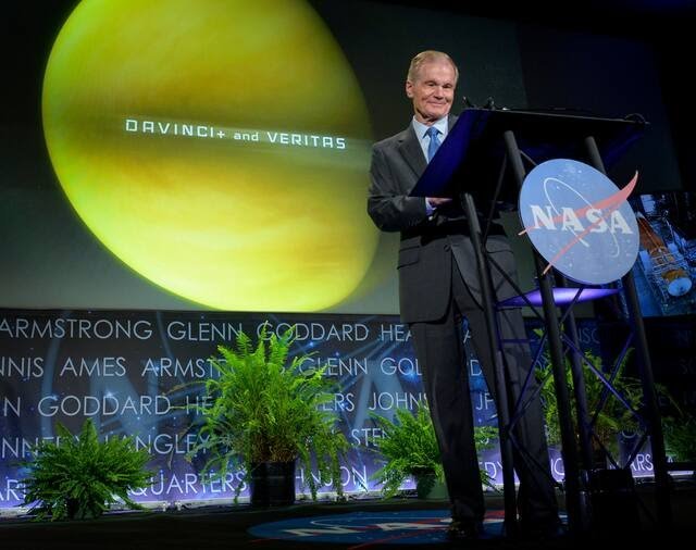NASA đưa 2 tàu vũ trụ "tấn công" hành tinh song sinh của Trái Đất