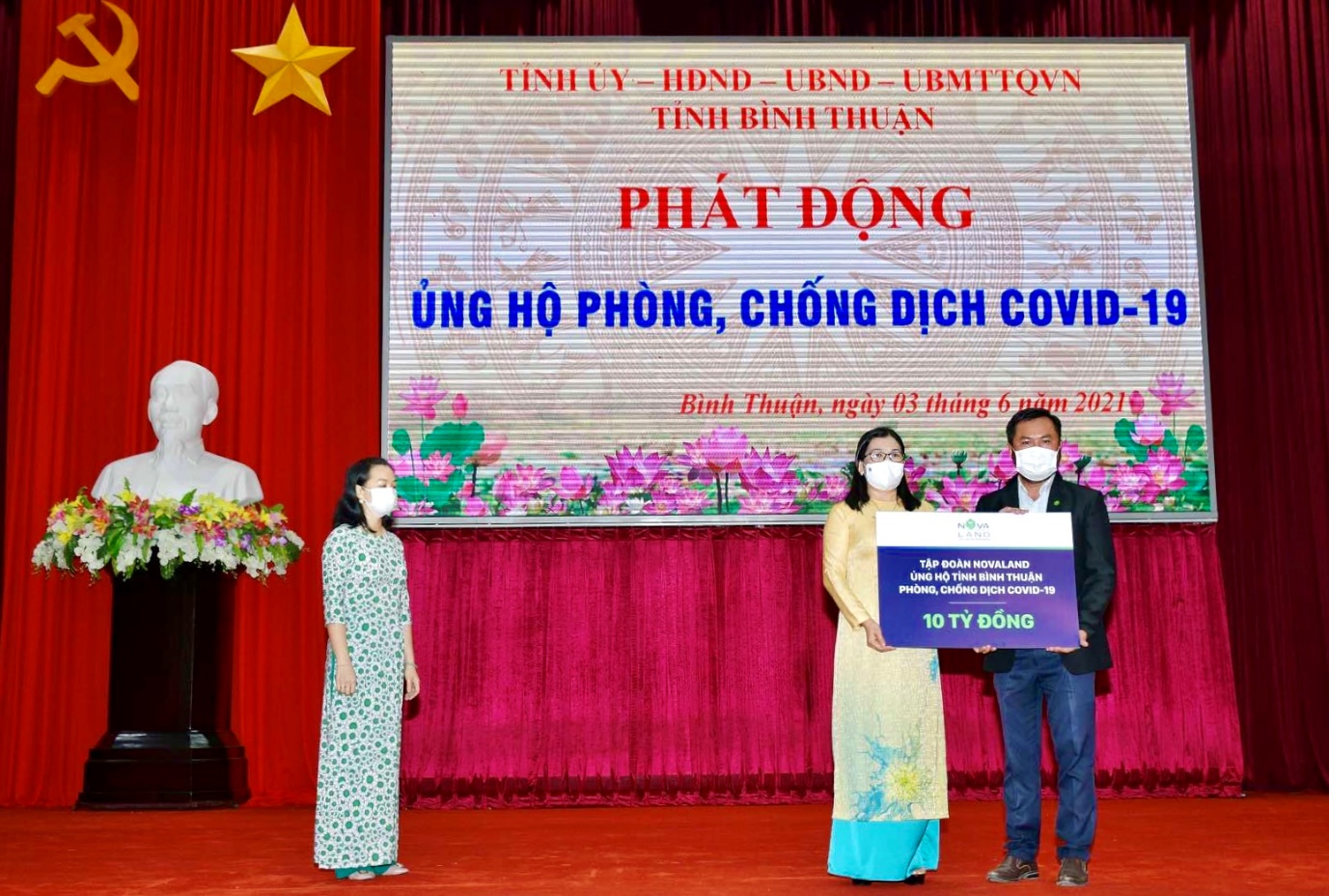 Ba cây chụm lại nên hòn núi cao trong chiến dịch xã hội hóa vắc-xin - Ảnh 2.