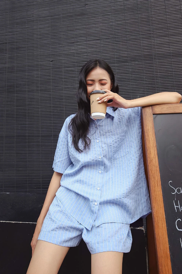 Kiểu &aacute;o sơ mi đang phủ s&oacute;ng c&aacute;c shop thời trang Việt - Ảnh 6.