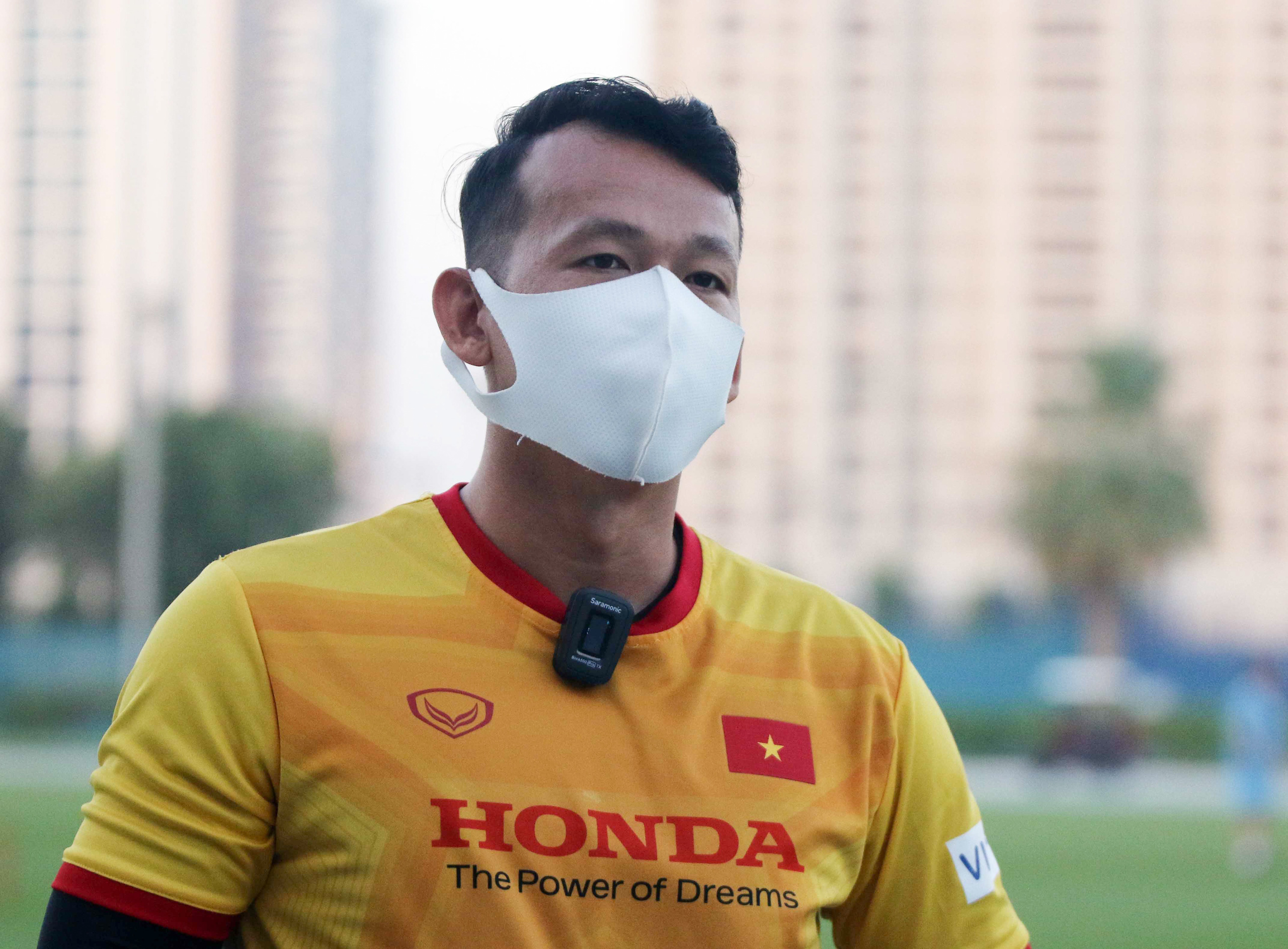 Thủ môn Tấn Trường: Nếu Văn Lâm sang UAE chưa chắc được bắt chính