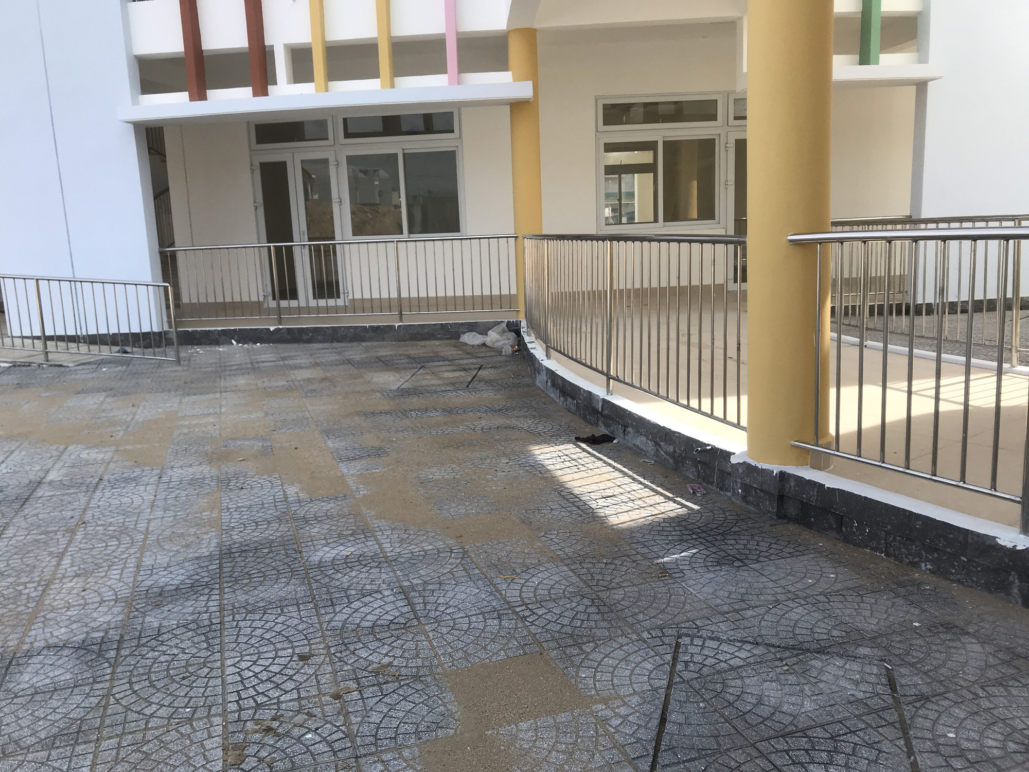 Trường mầm non hiện đại bậc nhất Huế bị l&uacute;n 20 cm khi mới kh&aacute;nh th&agrave;nh - Ảnh 3.