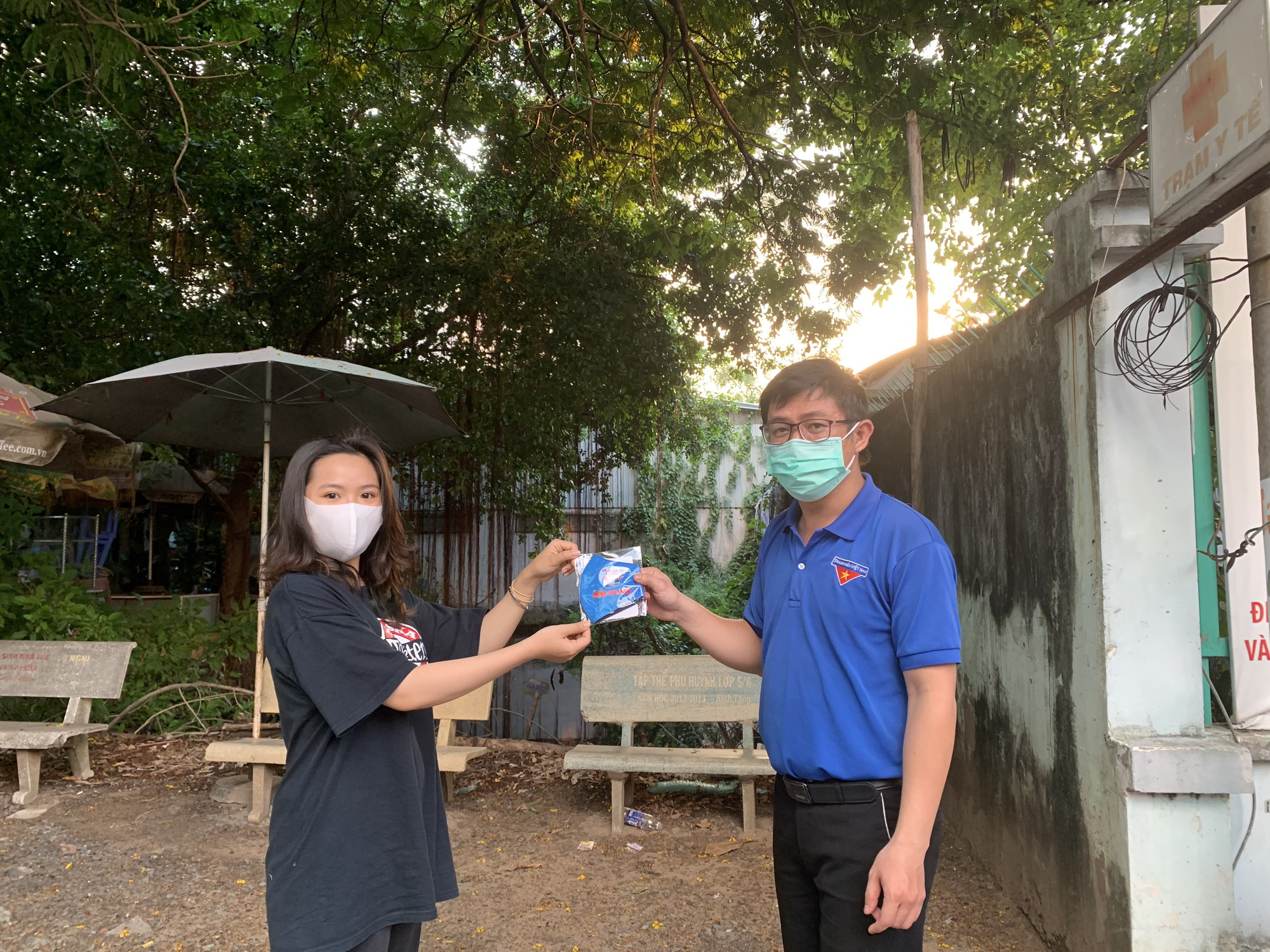 B&aacute;o Người Lao Động tiếp sức lực lượng chống dịch Covid-19 quận B&igrave;nh T&acirc;n - Ảnh 6.