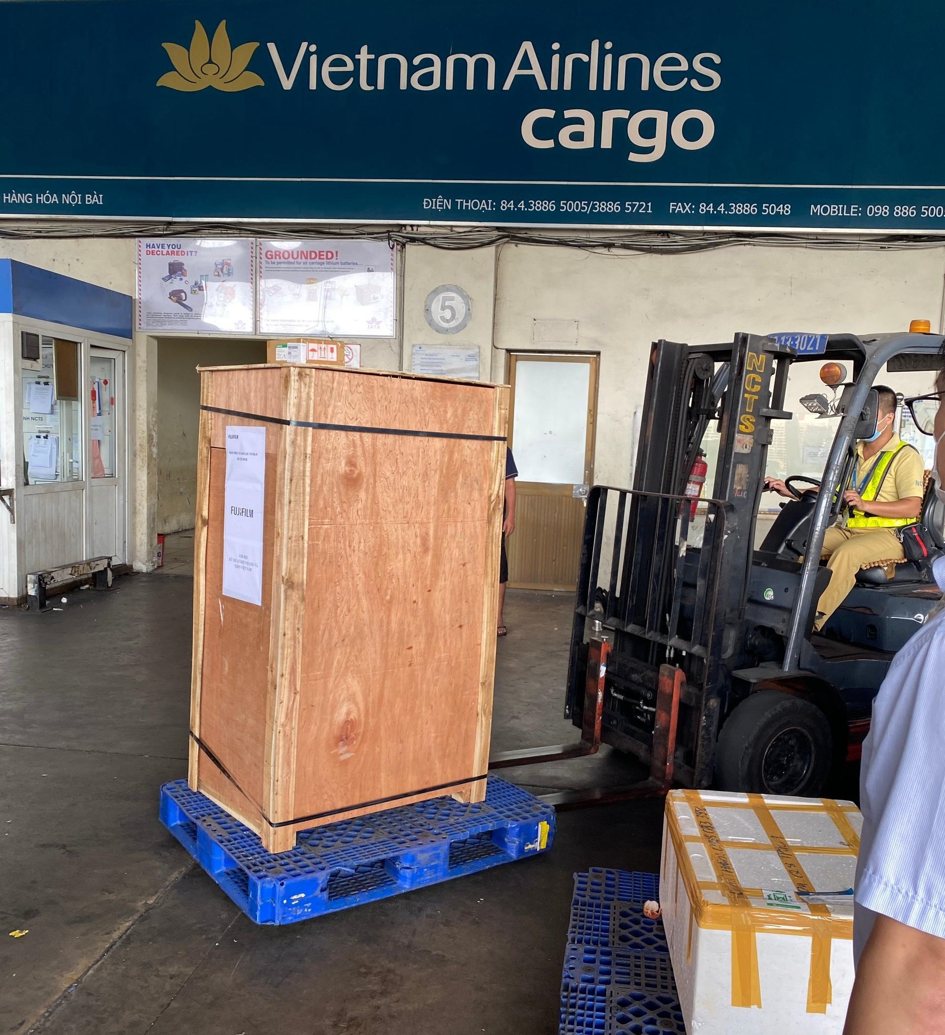 M&aacute;y X-Quang hiện đại t&iacute;ch hợp AI hỏa tốc đến TP HCM chống dịch - Ảnh 1.