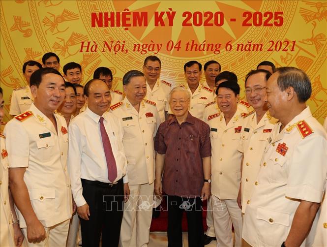 Chùm ảnh: Tổng Bí thư dự Lễ công bố Đảng ủy Công an Trung ương nhiệm kỳ mới