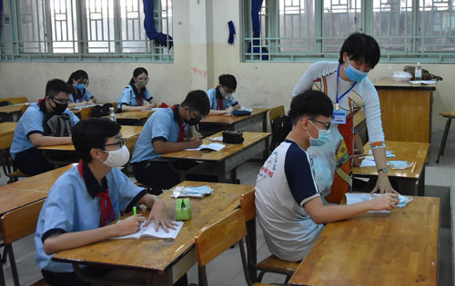 Khi giáo viên nhận xét bằng ngôn từ "gây sát thương"