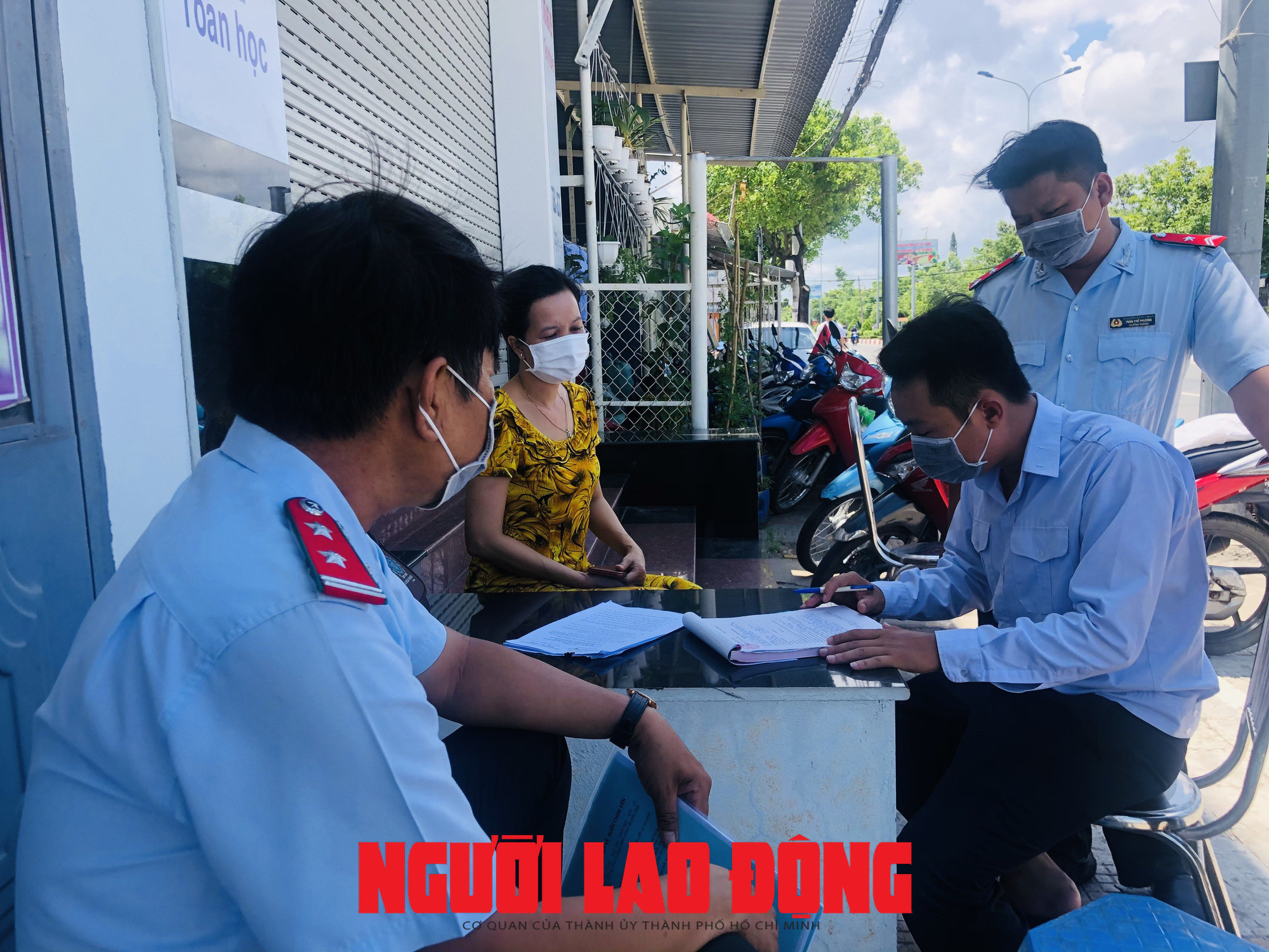 Mở loa dụ chim yến quá giờ, 4 hộ dân nói “không biết bị xử phạt”