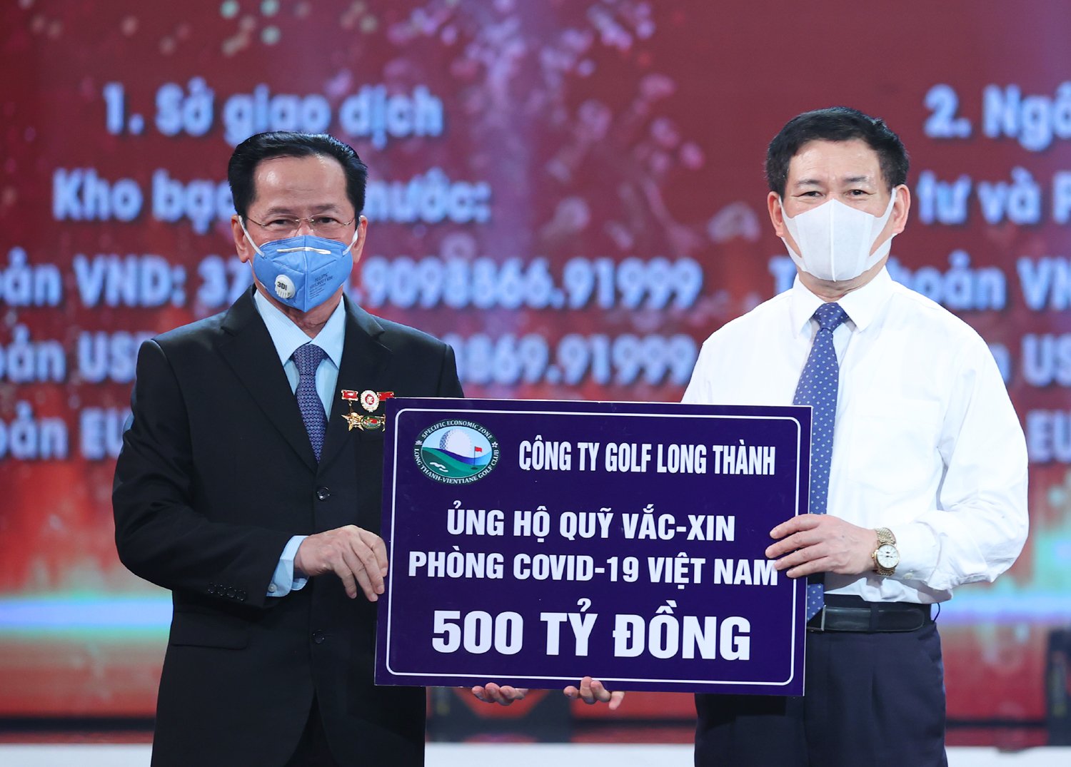 Anh hùng Lao động Lê Văn Kiểm ủng hộ 500 tỉ đồng vào Quỹ Vắc-xin phòng, chống Covid-19