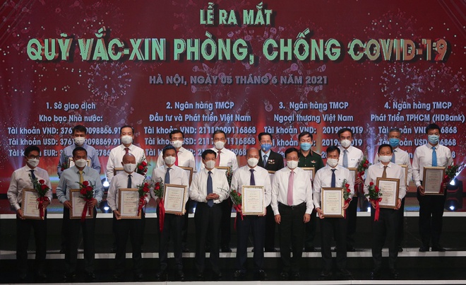 Đ&atilde; c&oacute; hơn 6.600 tỉ đồng ủng hộ Quỹ vắc-xin ph&ograve;ng chống Covid-19 - Ảnh 9.