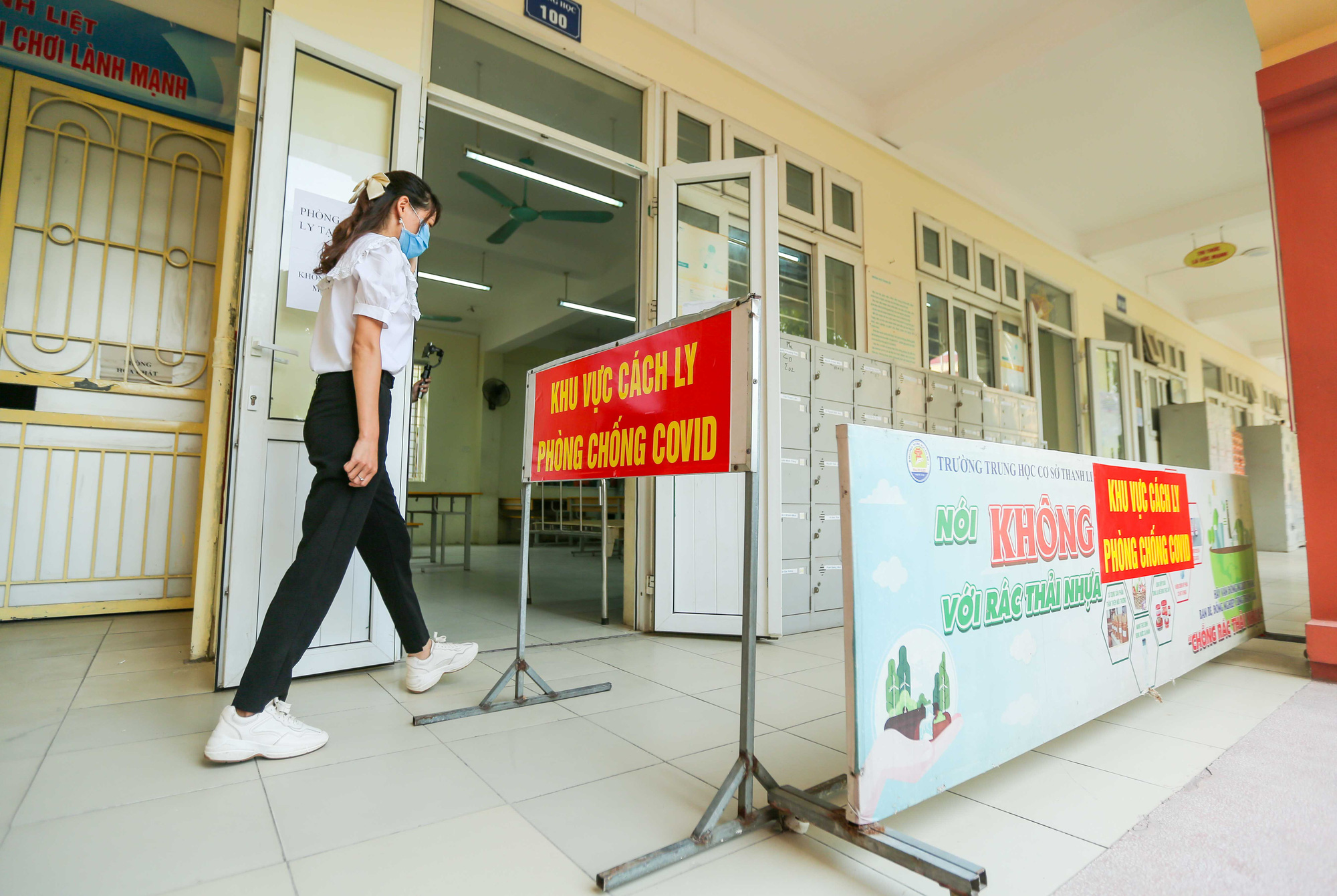 CLIP: Thí sinh thi lớp 10 bị sốt, đau ngực sẽ phải đến phòng cách ly tạm thời - Ảnh 12.