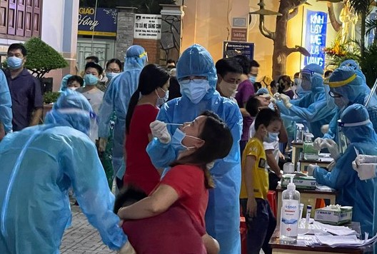 Tối 7-6, thêm 75 ca mắc Covid-19 trong nước, TP HCM có 20 ca