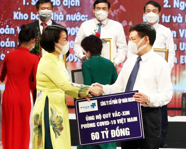 Masan trao tặng 60 tỉ đồng đến Quỹ vaccine phòng chống Covid-19