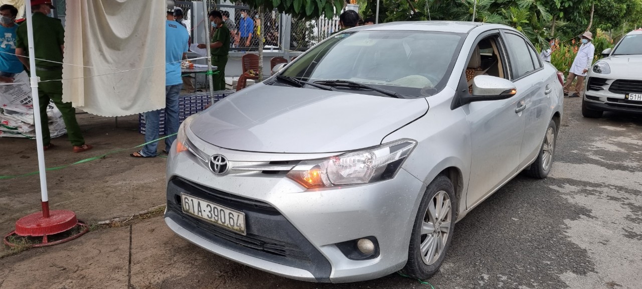 Lê Văn Vàng bị lật tẩy tại chốt kiểm soát dịch Covid-19 - Ảnh 3.