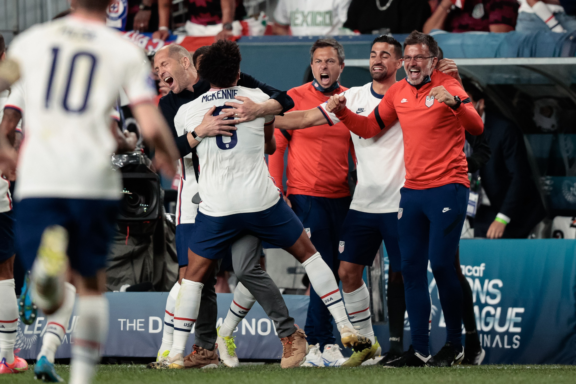 Christian Pulisic ghi b&agrave;n quyết định, Mỹ v&ocirc; địch CONCACAF Nations League - Ảnh 6.