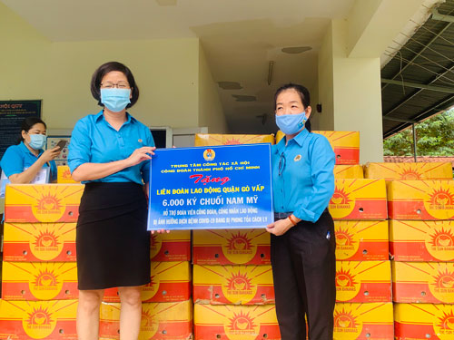 Hỗ trợ công nhân khu vực bị cách ly và lực lượng tuyến đầu chống dịch