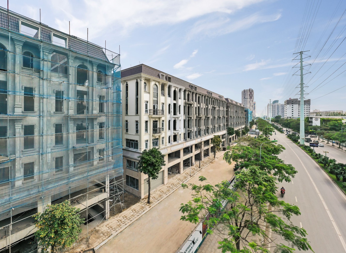 Gi&aacute; nh&agrave; đất tại Thủ đ&ocirc; rẻ hơn TP HCM? - Ảnh 3.