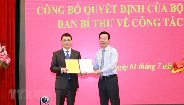 Công bố các quyết định của Bộ Chính trị, Ban Bí thư về công tác cán bộ - Ảnh 2.