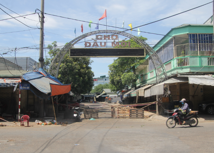 Thêm 1 ca dương tính SARS-CoV-2 liên quan chợ đầu mối