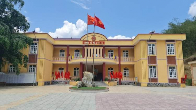 Nhắn tin v&ograve;i tiền doanh nghiệp, chủ tịch x&atilde; ở Thanh H&oacute;a bị c&aacute;ch chức - Ảnh 1.