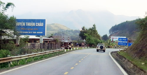 Pha Đin đ&atilde; th&agrave;nh điểm đến - Ảnh 1.