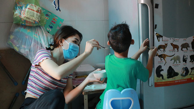 Công ty TNHH MOSFLY VIỆT NAM INDUSTRIES: Hàng trăm công nhân bị nợ lương