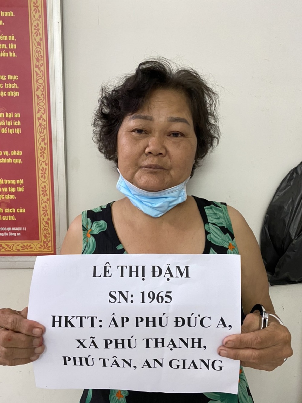 CLIP: Bắt quả tang vợ chồng Thôi - Đậm cùng 3 người con mua bán ma túy - Ảnh 3.