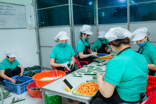 Nghĩa tình hướng về TP HCM - Ảnh 2.