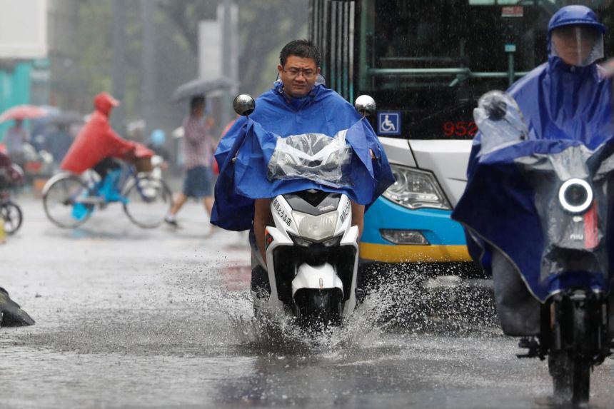 Trung Quốc n&acirc;ng cảnh b&aacute;o mưa b&atilde;o, Tứ Xuy&ecirc;n b&aacute;o động - Ảnh 5.