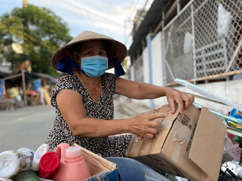 Tiền hỗ trợ đã đến tay người khó khăn - Ảnh 1.