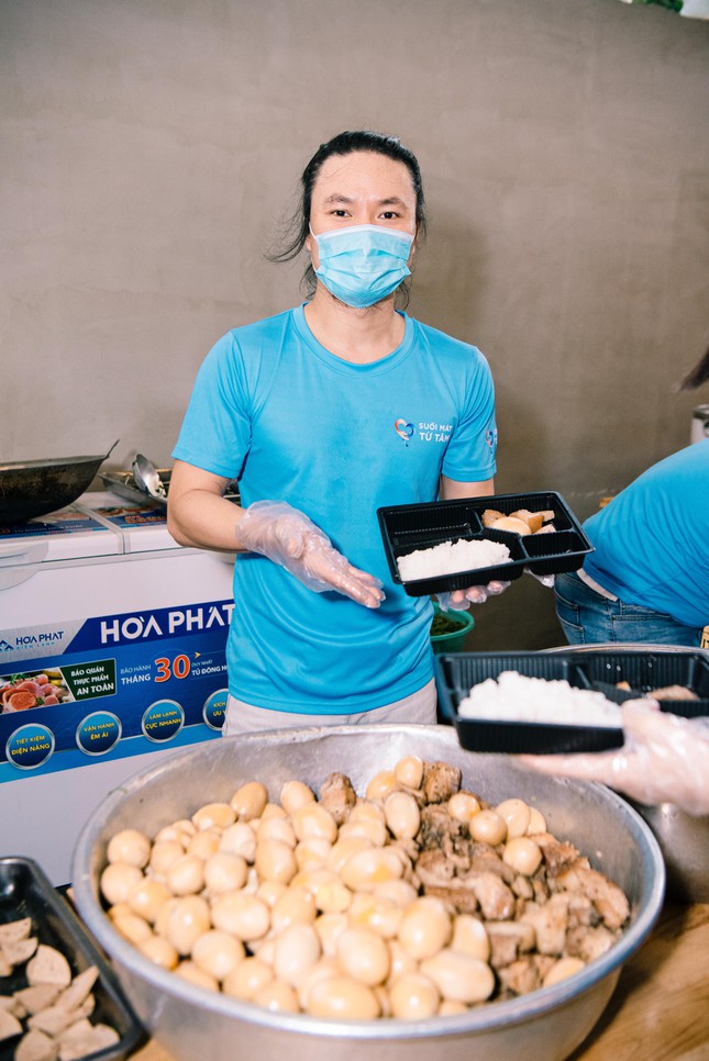 30.000 suất ăn của c&aacute;c hoa hậu tặng người ngh&egrave;o chịu ảnh hưởng bởi dịch Covid-19 - Ảnh 8.