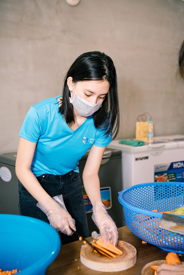 30.000 suất ăn của c&aacute;c hoa hậu tặng người ngh&egrave;o chịu ảnh hưởng bởi dịch Covid-19 - Ảnh 6.