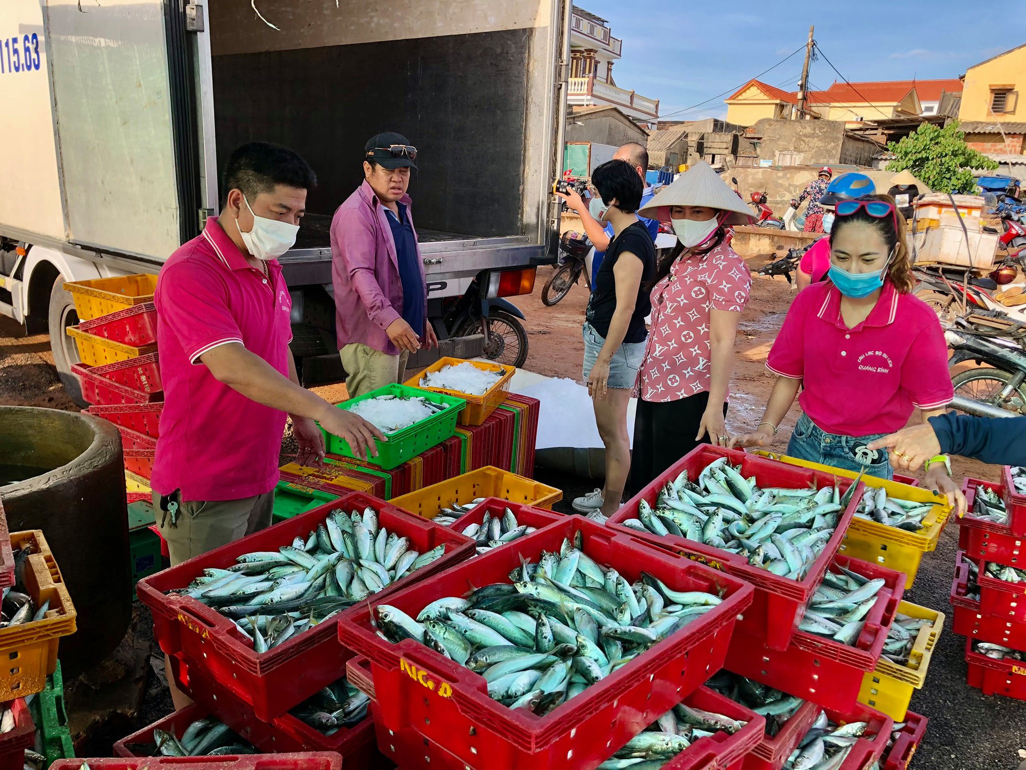 Chuyện đẹp bầu b&iacute; thương nhau - Ảnh 1.