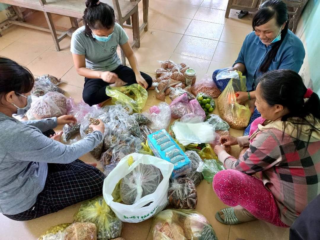 Chuyện đẹp bầu b&iacute; thương nhau - Ảnh 8.