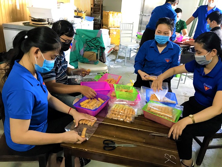 Chuyện đẹp bầu b&iacute; thương nhau - Ảnh 9.