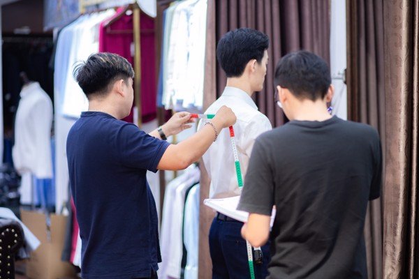 Tailor suit uy t&iacute;n tại TP HCM - Ảnh 3.